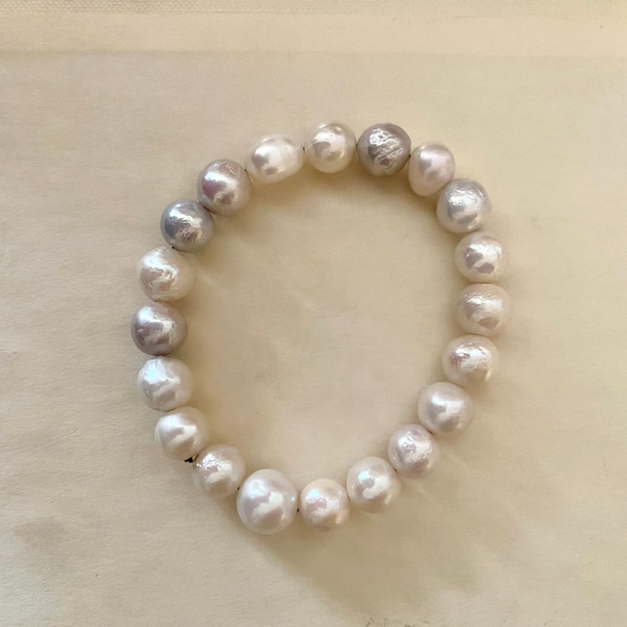 Fresh Water Pearl Stretchy Bracelet